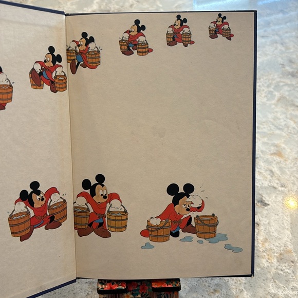 Disney’s Wonderful World of Reading; The Sorcerer’s Apprentice - Picture 6 of 9